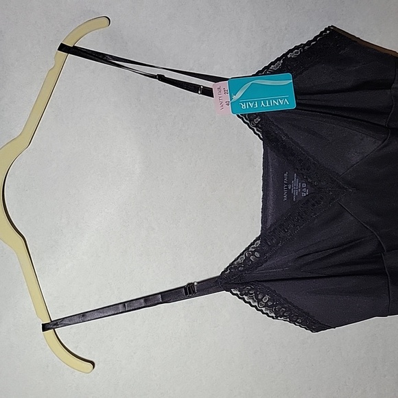 Intimate - Picture 2 of 3